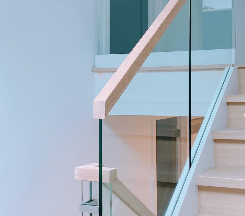 Tempered glass for railing glass