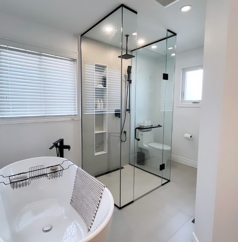 Tempered Glass Shower Doors